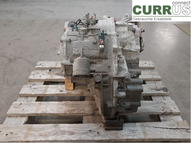 VOLVO V70      05-08 Gearbox (Automatic) 8251834 B5244S