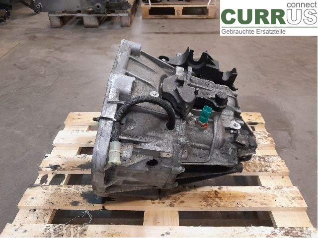 NISSAN NV300  16- Gearbox (6-speed) 3201002Q7H M9R-710