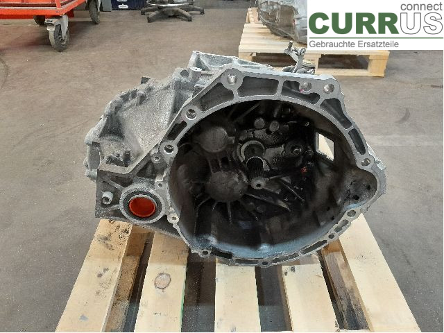 TOYOTA AVENSIS   16-18 Gearbox (6-speed) 30300-20B30 1WW