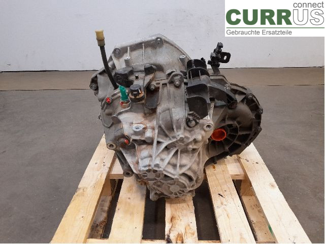 RENAULT TRAFIC  15- Gearbox (6-speed) 8201704616 R9M-450