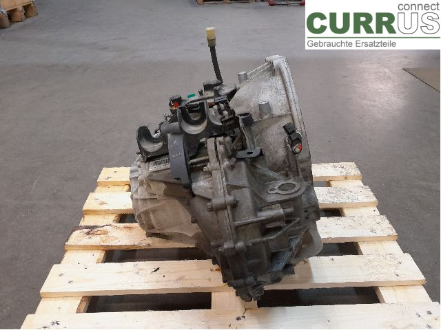 RENAULT TRAFIC  15- Gearbox (6-speed) 8201704616 R9M-450