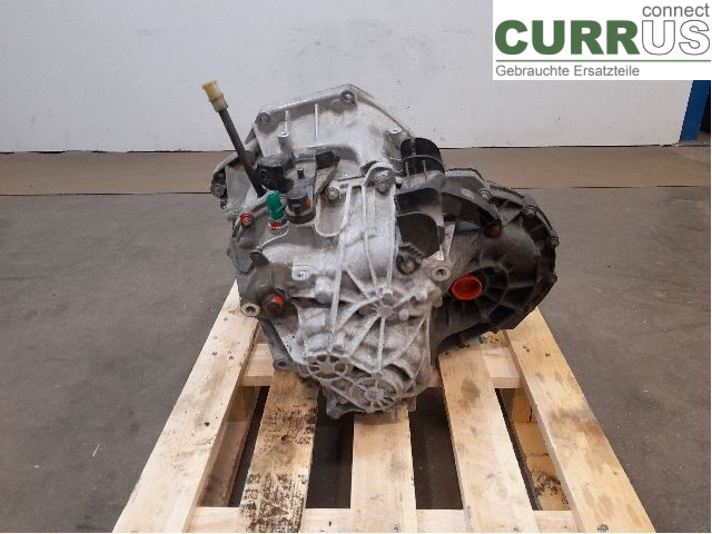 RENAULT TRAFIC  15- Gearbox (6-speed) 8201704616 R9M-450