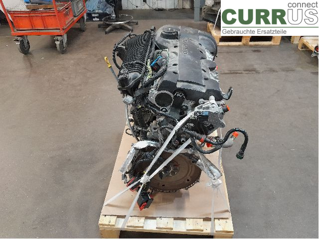 VOLVO V40  CROSS COUNTRY 13-19 Motor 36050620 B5204T8