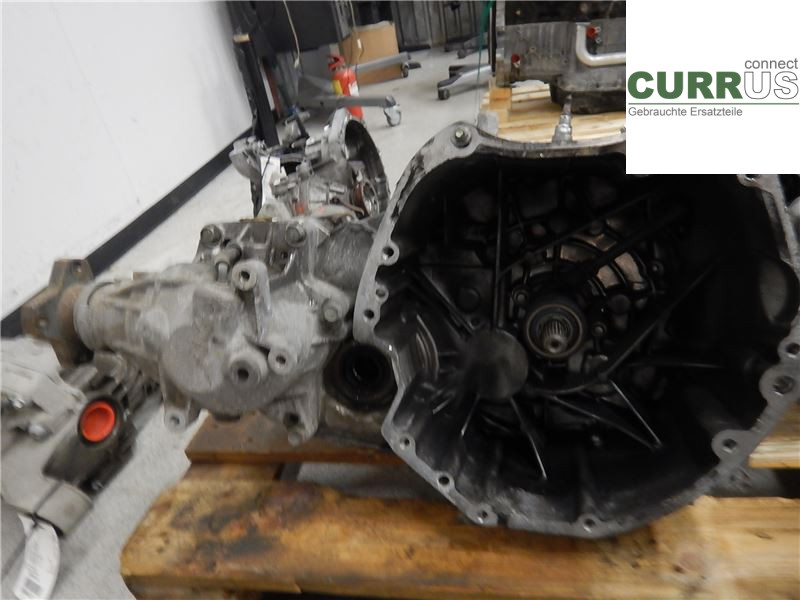 NISSAN QASHQAI   07-10 Gearbox (6-speed) 32010JG20C 2.0