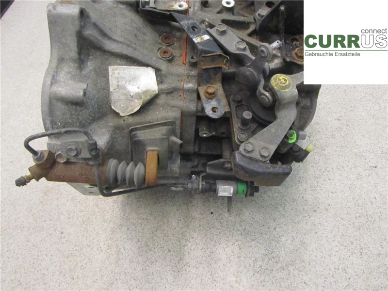TOYOTA AURIS    07-09 Skrzynia 6-biegowa 30300-12B30 2,0 D-4D