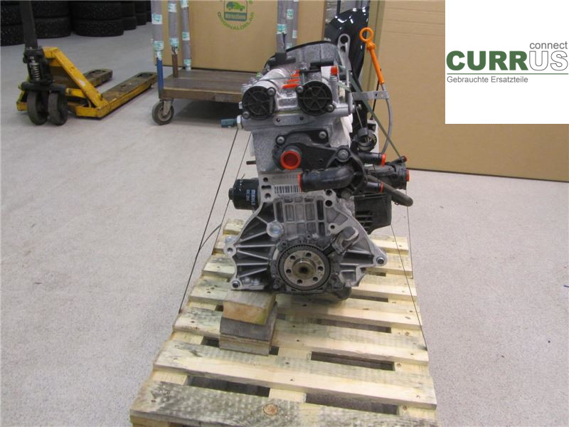 VW POLO       10-17 Silnik 036100098QX 1,4