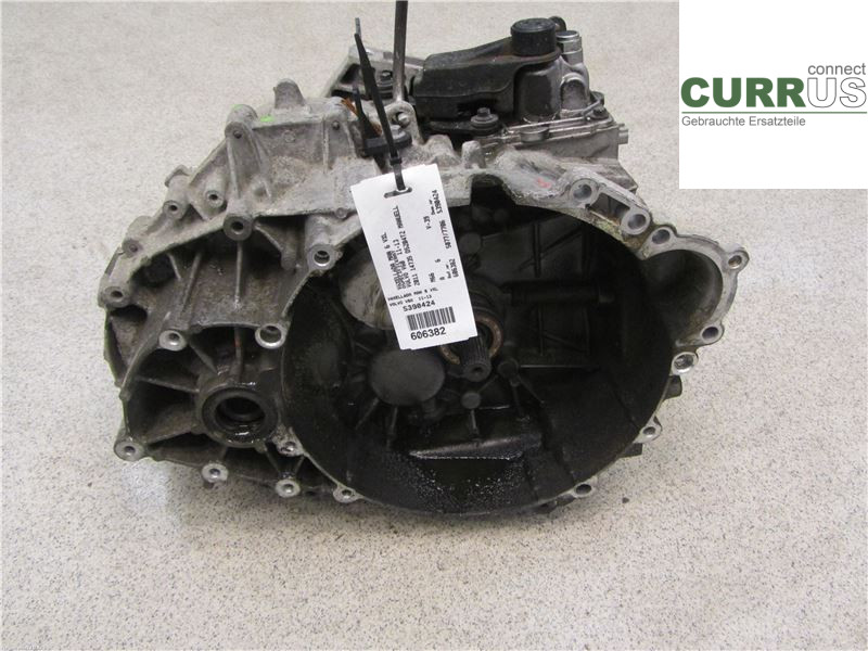 VOLVO V60  11-13 Skrzynia 6-biegowa 36001863 D5204T2