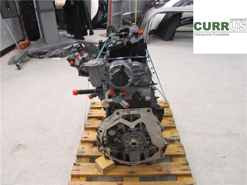 VW PASSAT  15-19 Silnik 40L100035AX DDAA