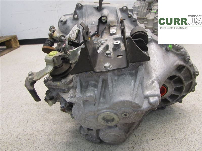 TOYOTA AURIS    10-12 Skrzynia 6-biegowa 3030012D10 1ADFTV