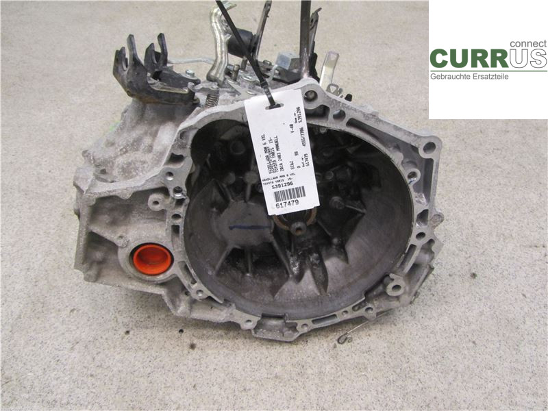 TOYOTA YARIS  15-20 Skrzynia 6-biegowa 303000D311 1NR-FE