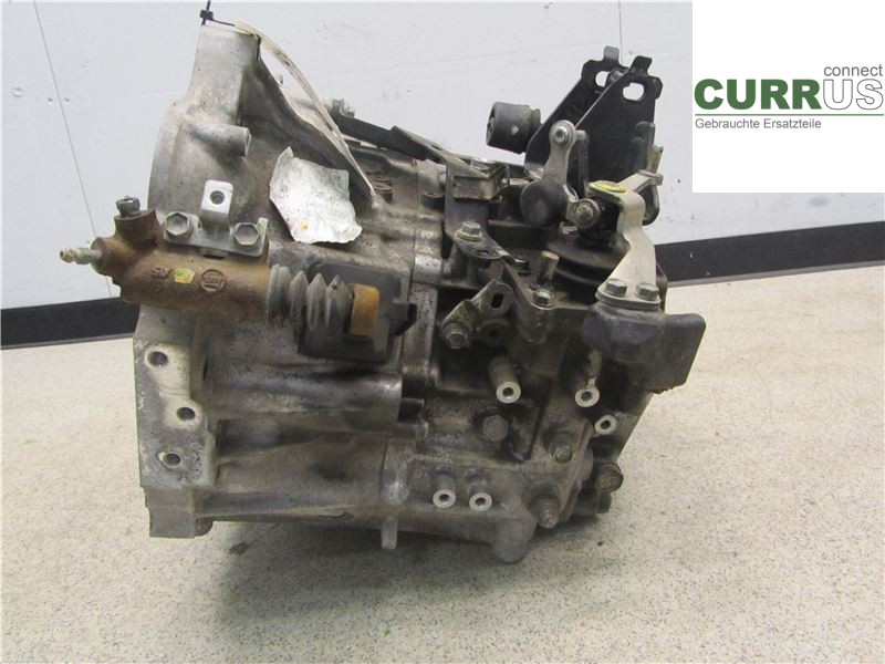 TOYOTA AURIS    07-09 Skrzynia 6-biegowa 3030012B20 2,2L 