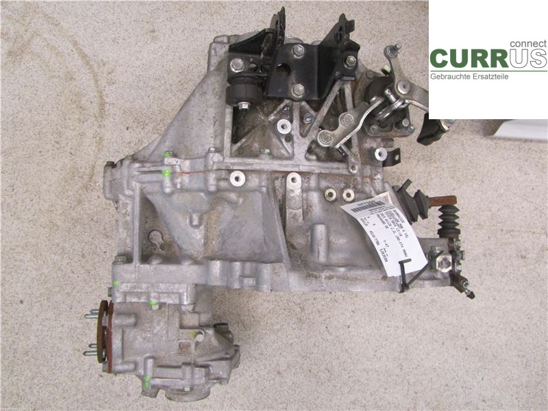 TOYOTA RAV4  13-18 Skrzynia 6-biegowa 3030042320 2,2L 2AD-FTV