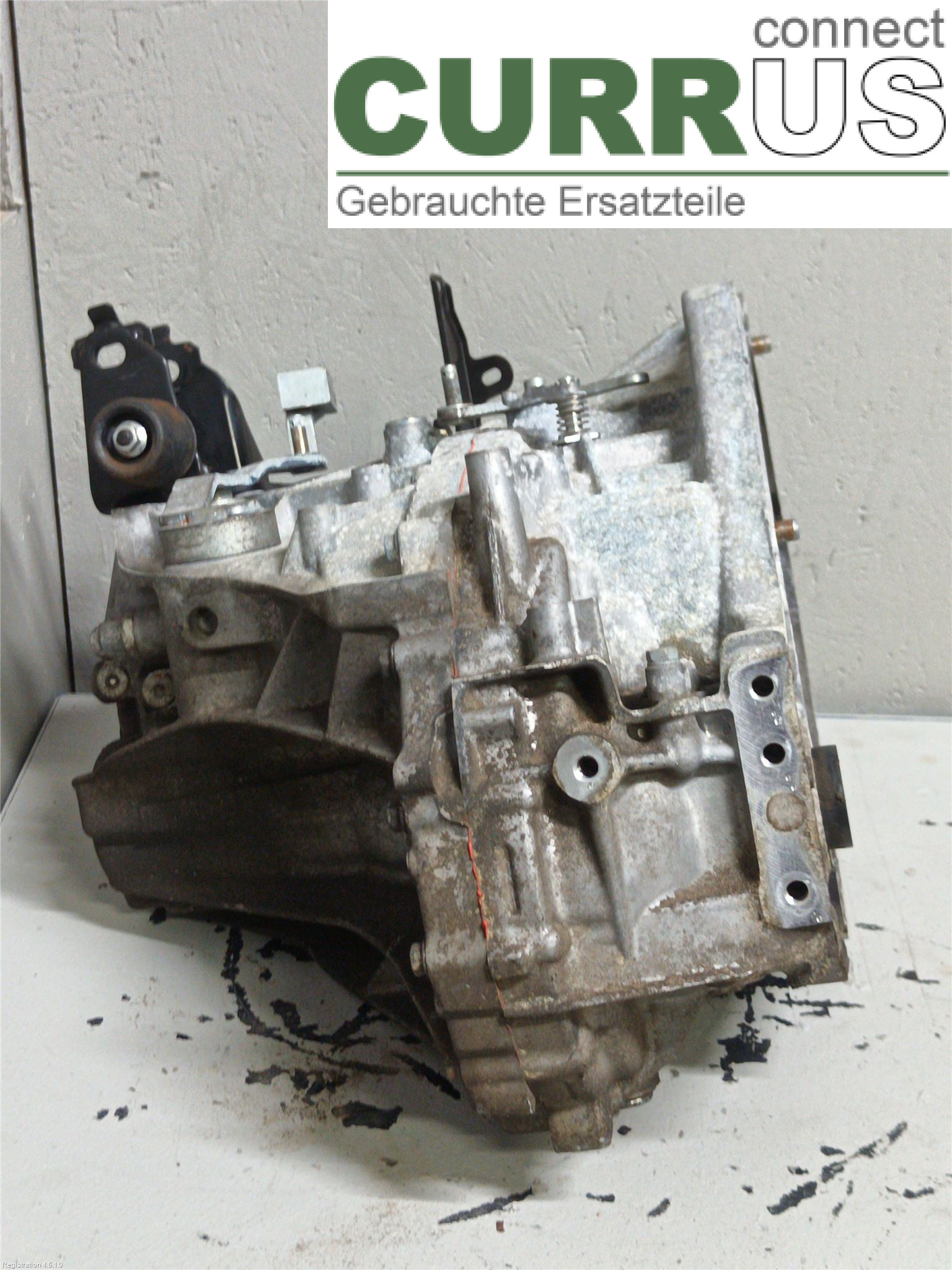 TOYOTA AURIS      13-19 6-Gang-Getriebe 30300-02390 8NR-FTS