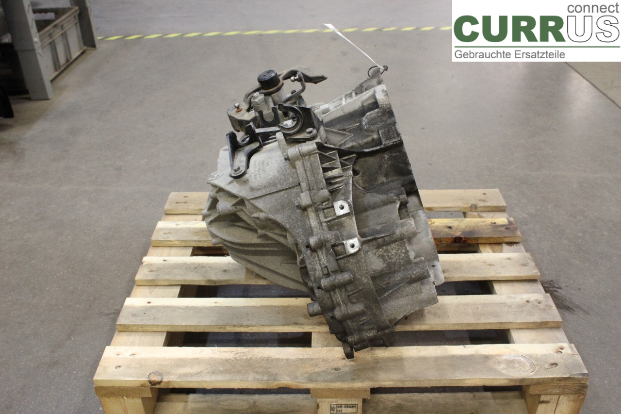 VOLVO V90  17- Gearbox (6-speed) 36012742 D4204T9