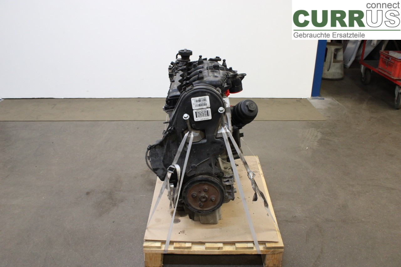 VOLVO V70    14-16 Engine 36050625 D5204T7