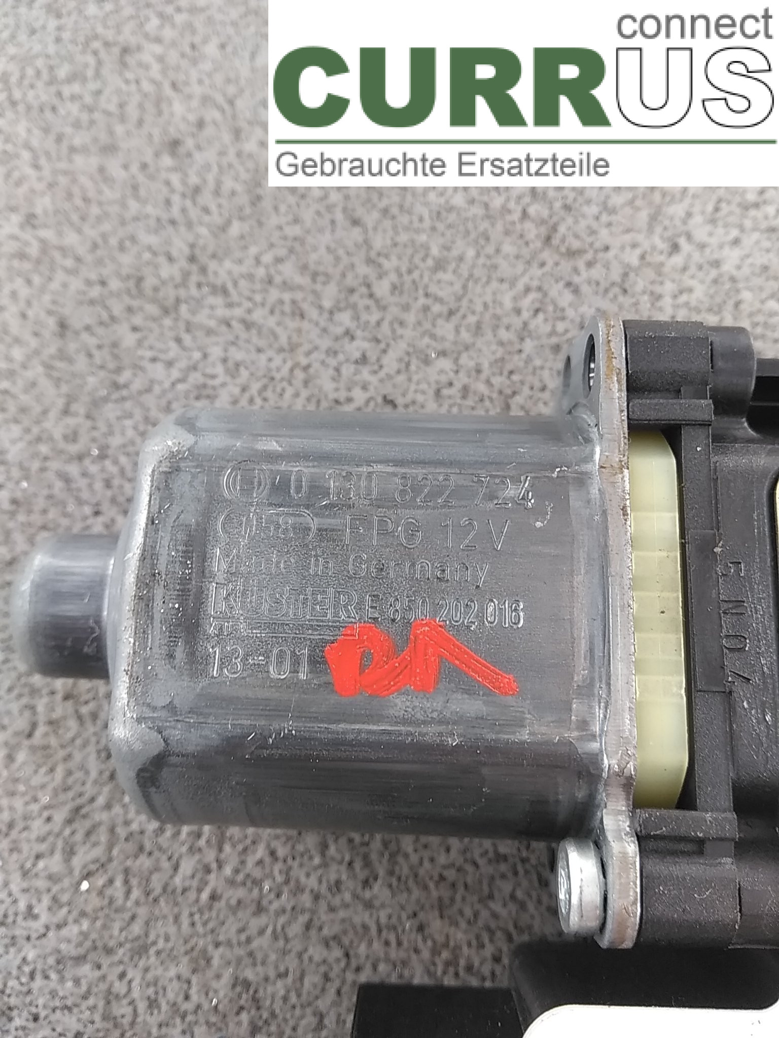  Klamka drzwi przednich prawa 5Q0959812A HB