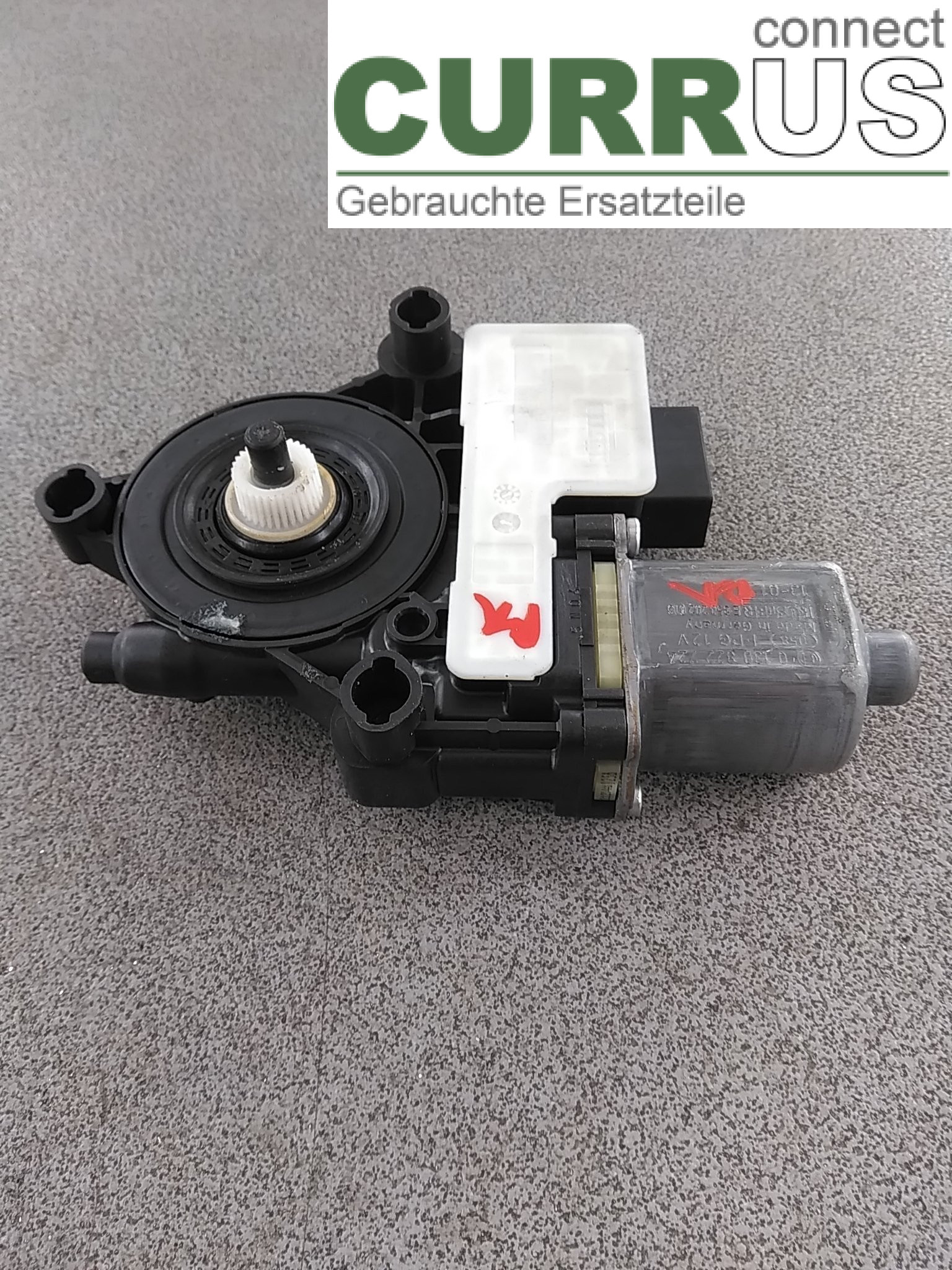  Klamka drzwi przednich prawa 5Q0959812A HB