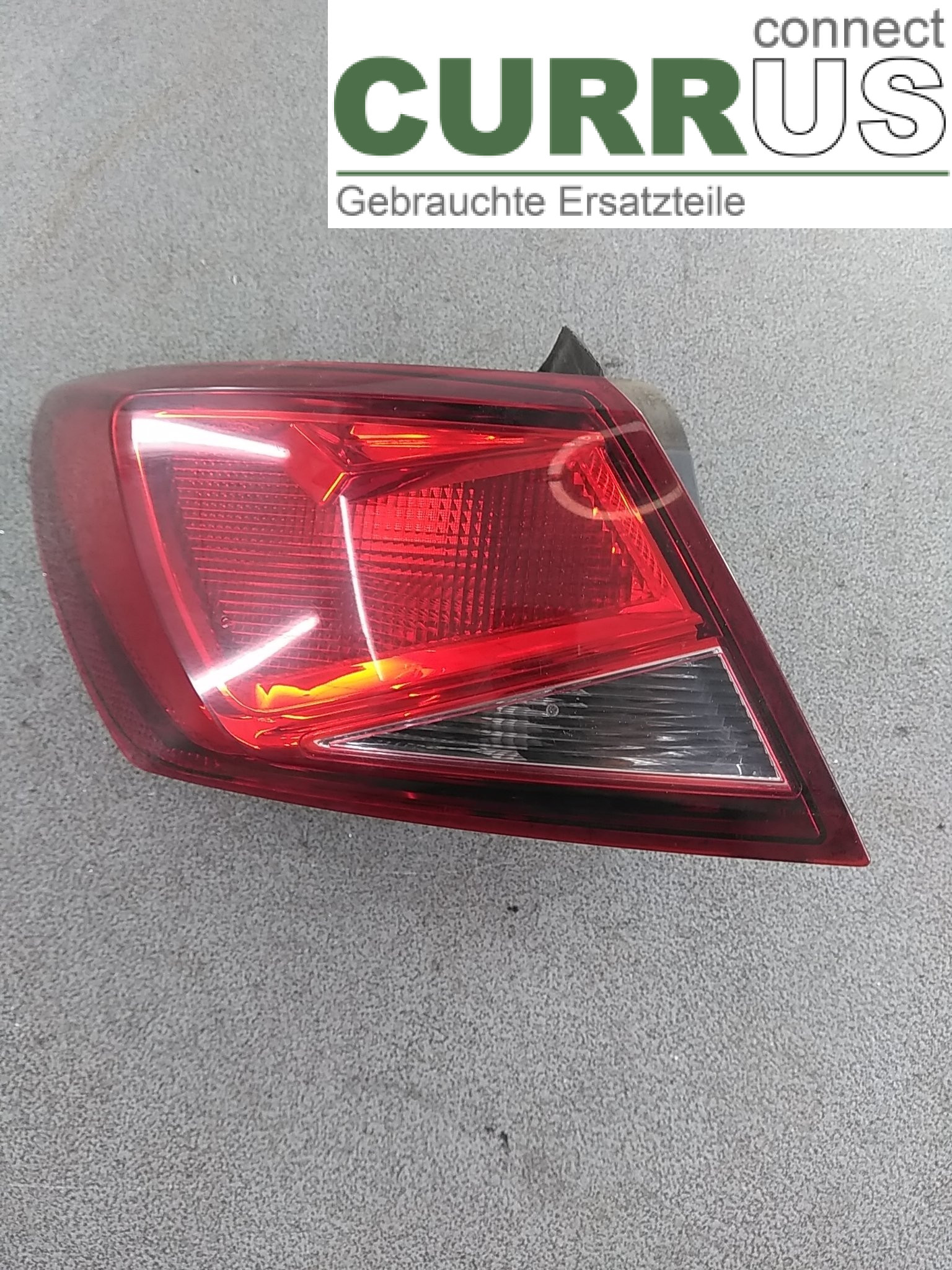  car-part-types.wing_mirror_switch  VY
