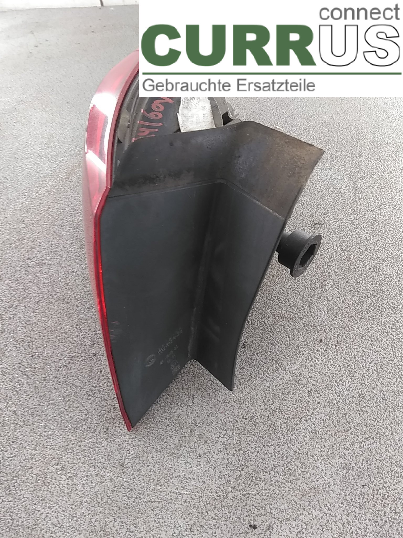  car-part-types.wing_mirror_switch  VY