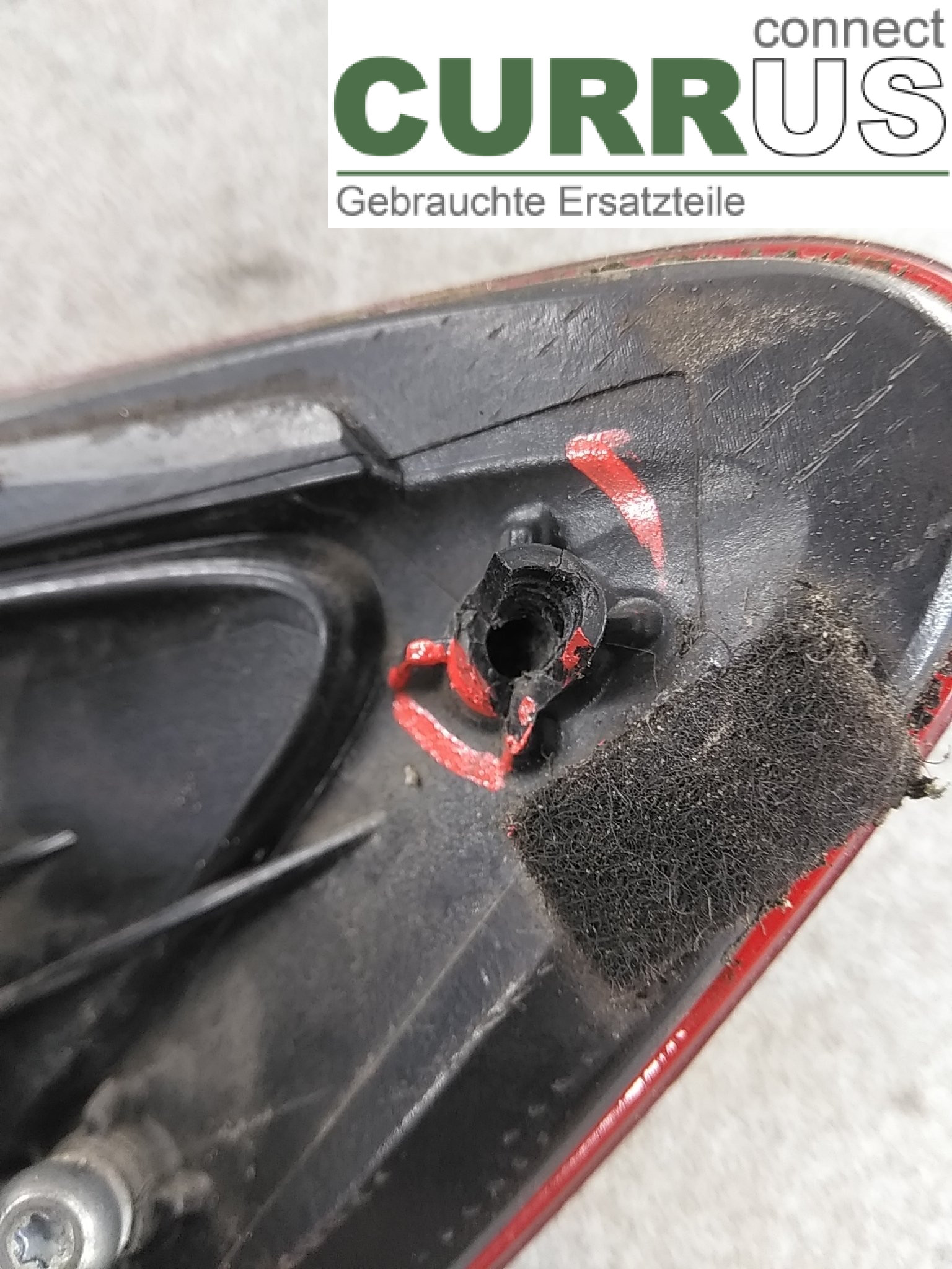  car-part-types.wing_mirror_switch  VY