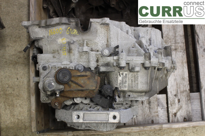 VOLVO S60      11-13 Gearbox (6-speed) 30783235 2,4D/D5244T10
