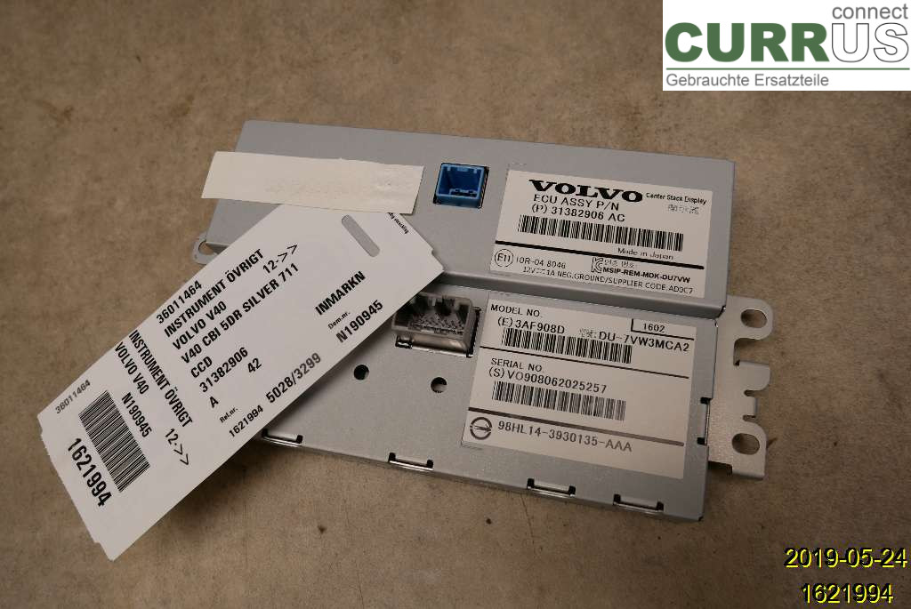 VOLVO V40  12-19 Monitor 36011464 D4204T8