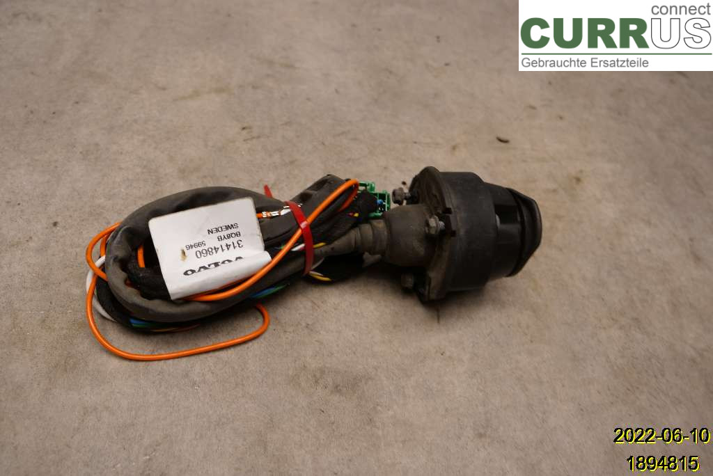 VOLVO V70 14-16 Monitor 36011464 D4204T5