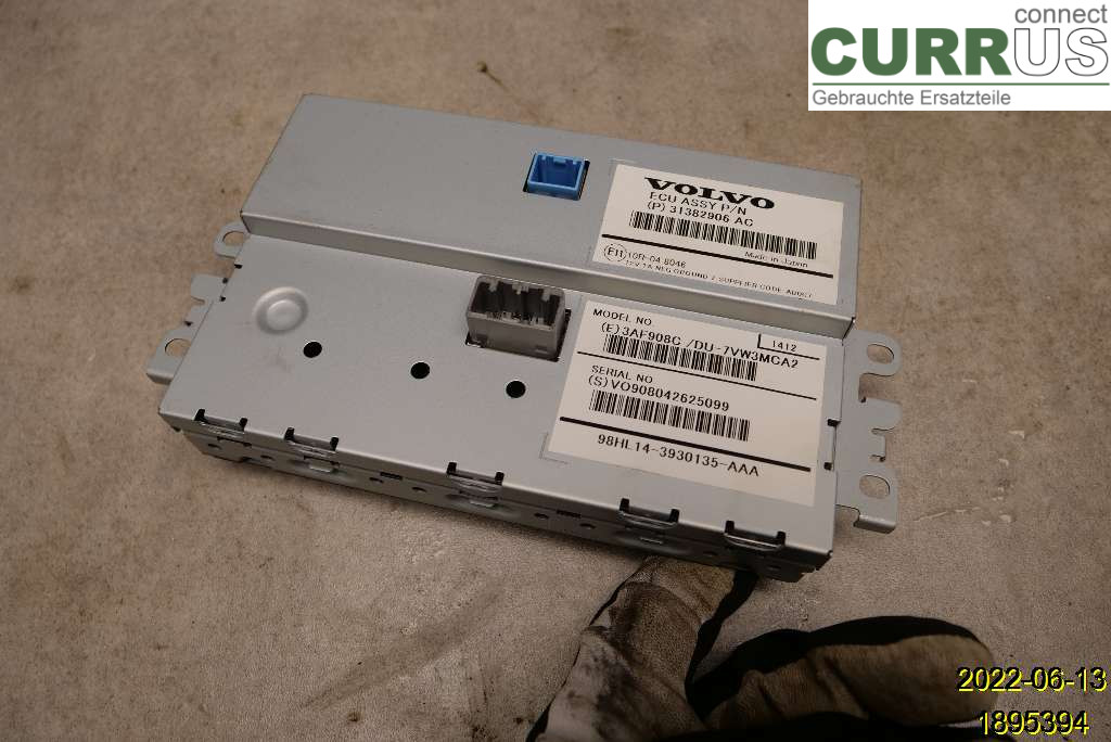 VOLVO V70 14-16 Monitor 36011464 D4204T5