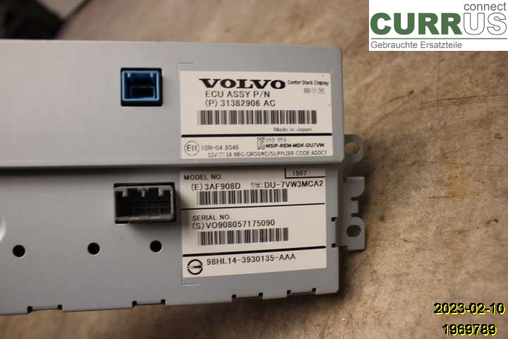 VOLVO V70 14-16 Monitor 36011464 B4204T19