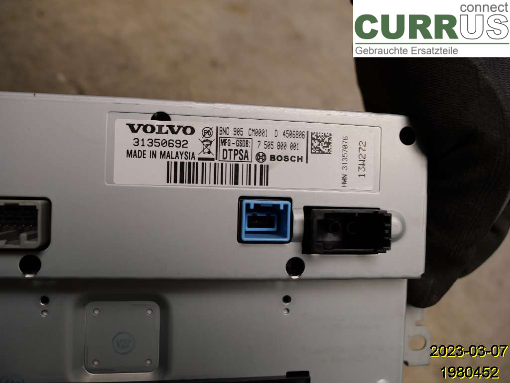 VOLVO V40  12-19 Monitor 31357076 D4162T
