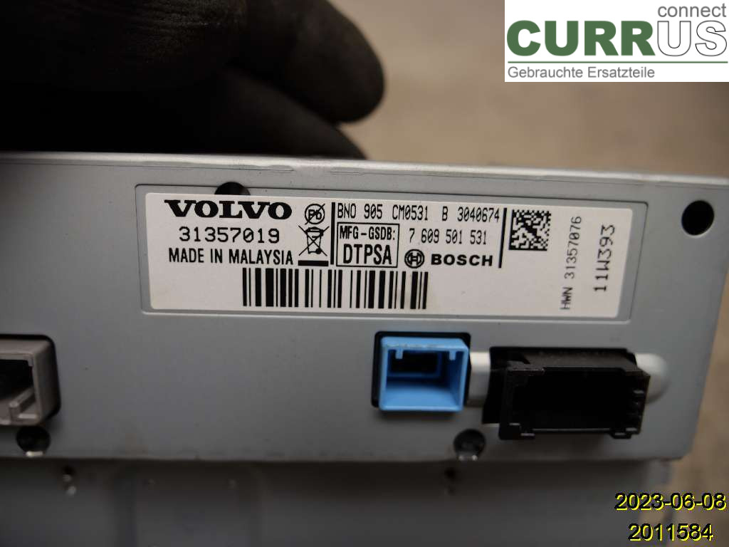 VOLVO V70 08-13 Monitor 31357076 D5204T3