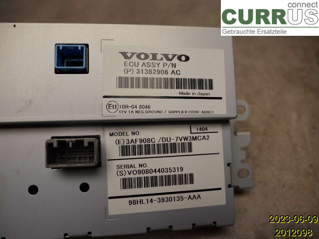 VOLVO V70 14-16 Monitor 36011464 D5204T7