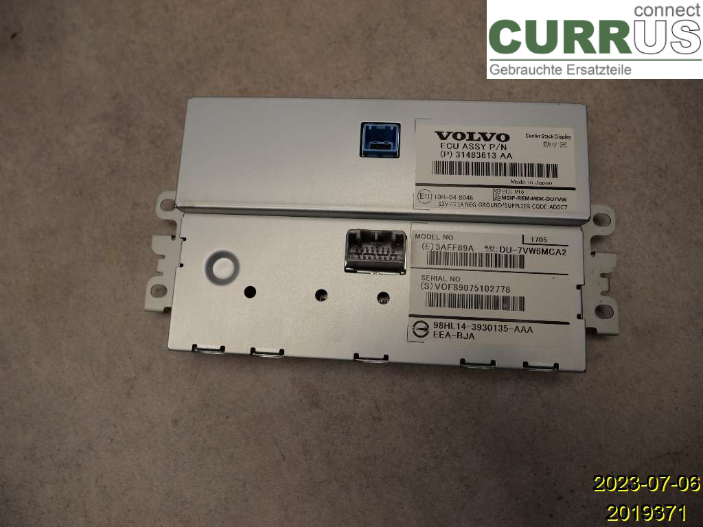 VOLVO V40  12-19 Monitor 36011464 D4204T8