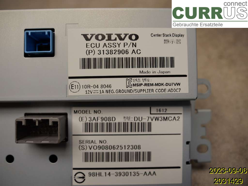 VOLVO V40  12-19 Monitor 36011464 B4154T5