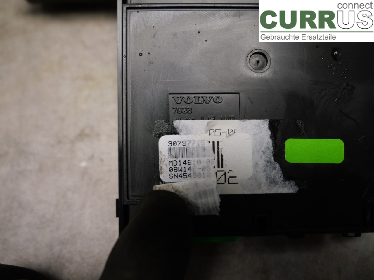 VOLVO V70      08-13 Monitor 31328828 D5244T5