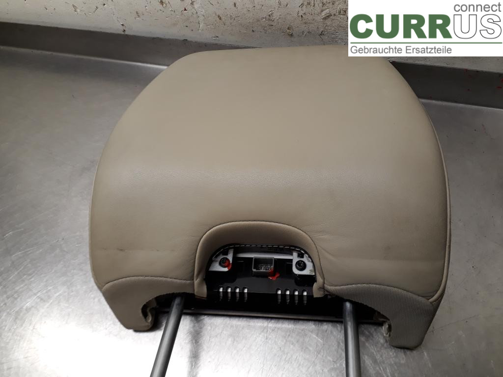 VOLVO V70      08-13 Monitor 31373868 D5204T2