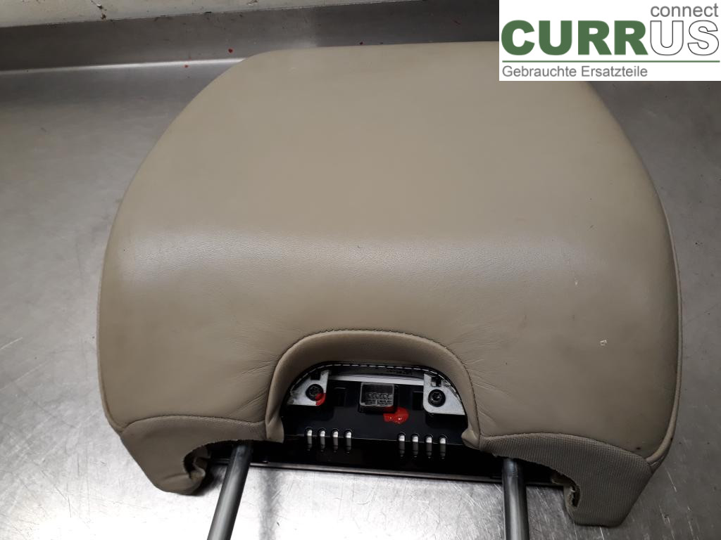 VOLVO V70      08-13 Monitor 31373868 D5204T2