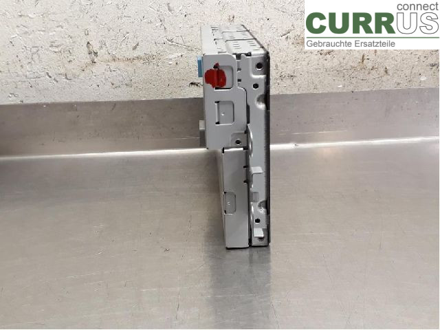 VOLVO V40  12-19 Monitor 36011464 D4204T9