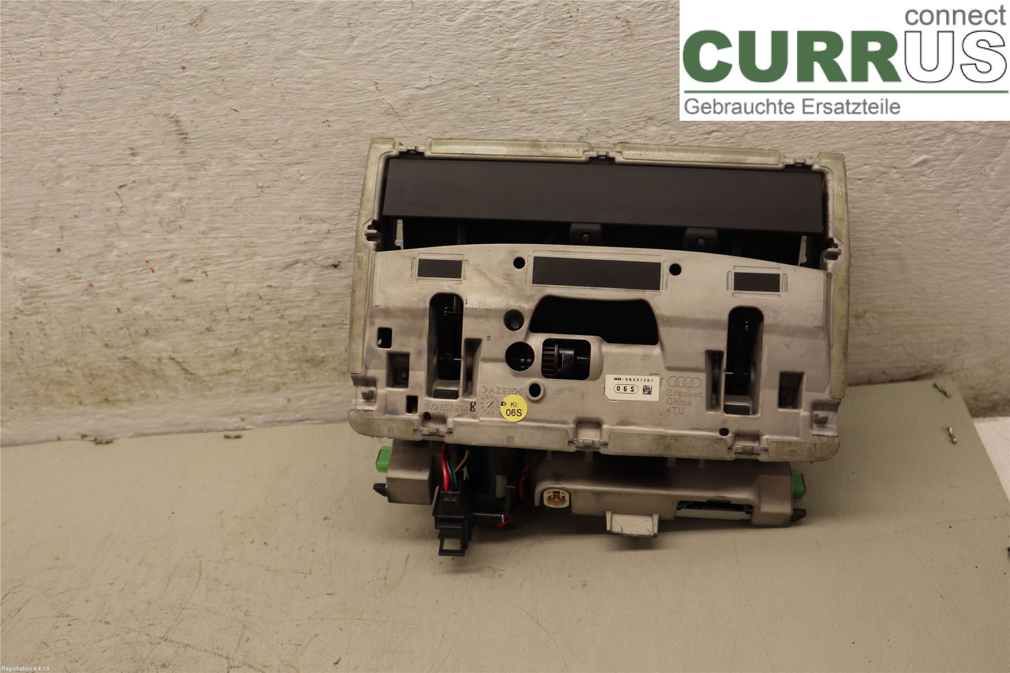 AUDI A3/S3 8V  13-20 Monitor 8V0857273M CRBC