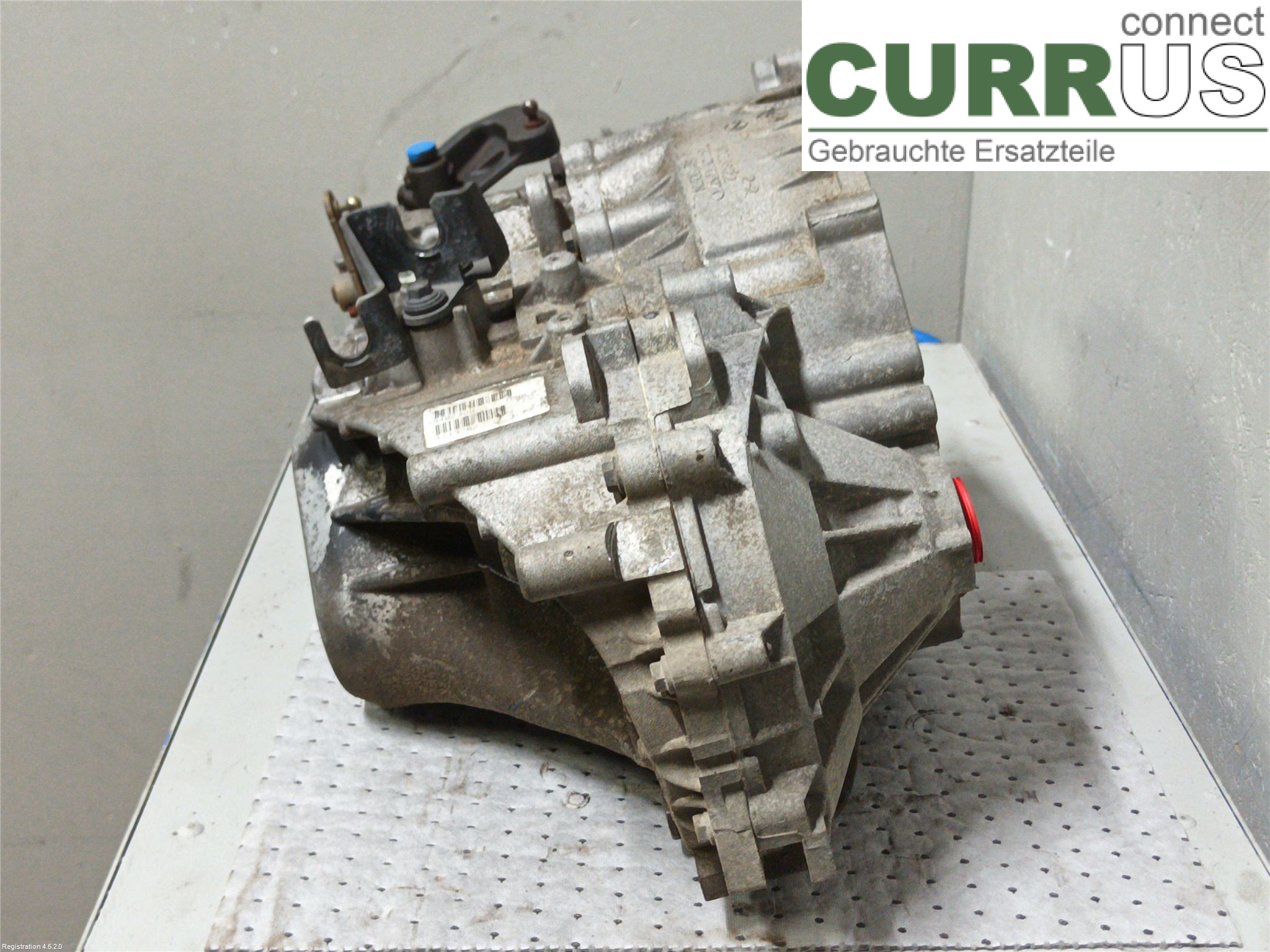 VOLVO S60      05-10 Gearbox (6-speed) 8252132 D5244T2