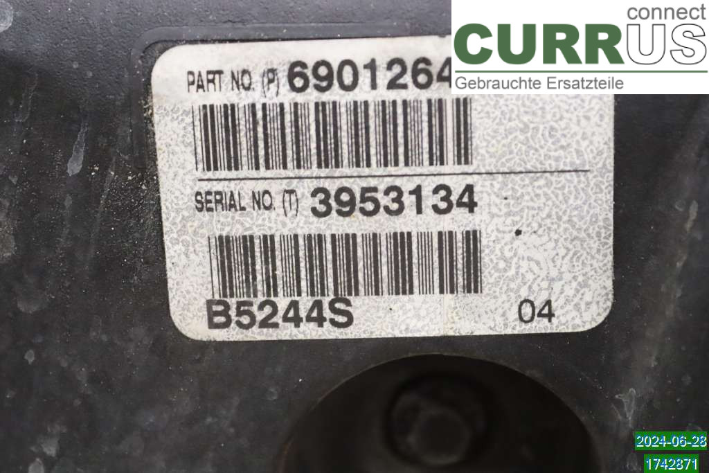 VOLVO V70      05-08 Engine 36050387 2,4 MK2