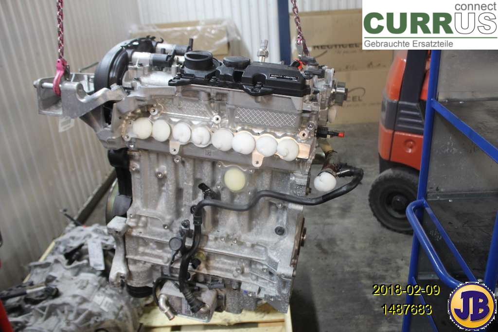 VOLVO V40  CROSS COUNTRY 13-19 Engine 36050704 B4204T11