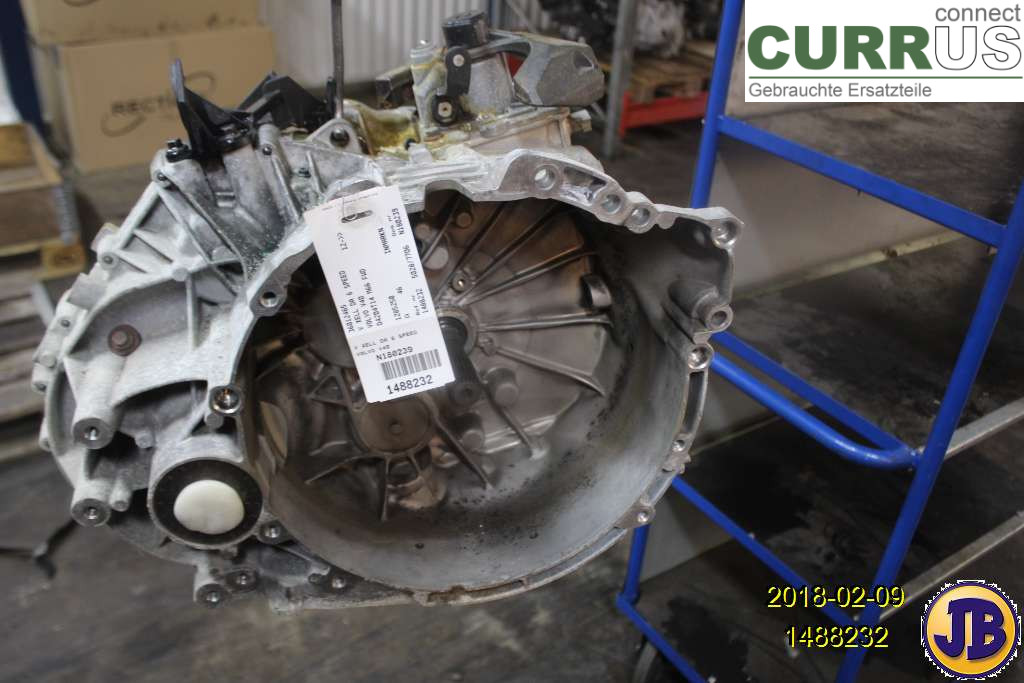 VOLVO V40  12-19 Gearbox (6-speed) 36010294 D4204T14