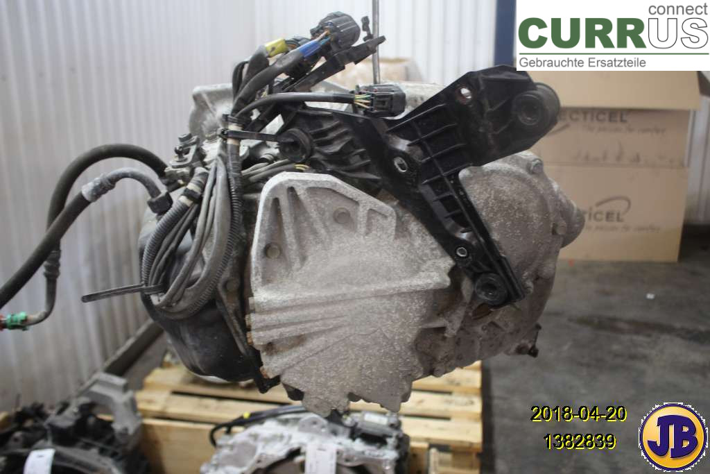 VOLVO XC70   01-04 Gearbox (Automatic) 8251849 B5254T2