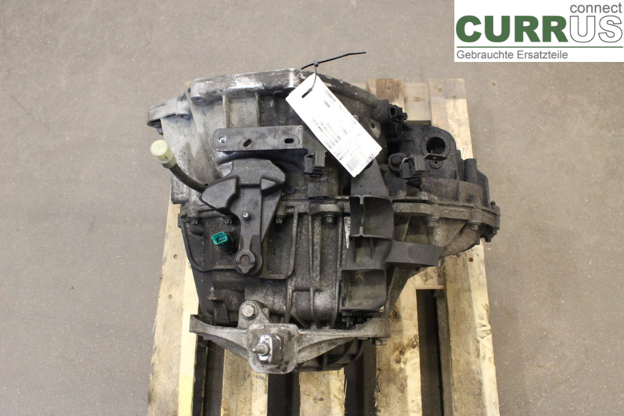 NISSAN NV300  16- Gearbox (6-speed) 3201002Q5C R9M
