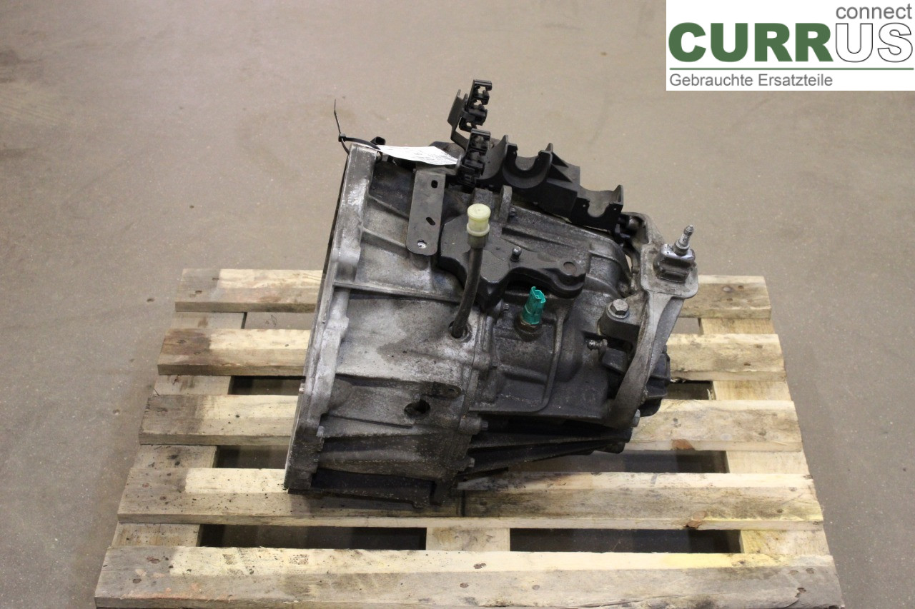 NISSAN NV300  16- Gearbox (6-speed) 3201002Q5C R9M