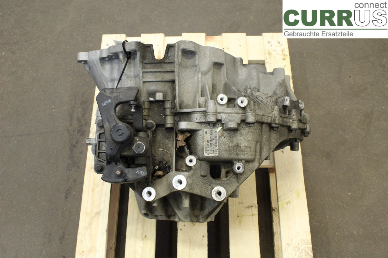 VOLVO V60  14-18 Gearbox (6-speed) 36012742 D4204T8
