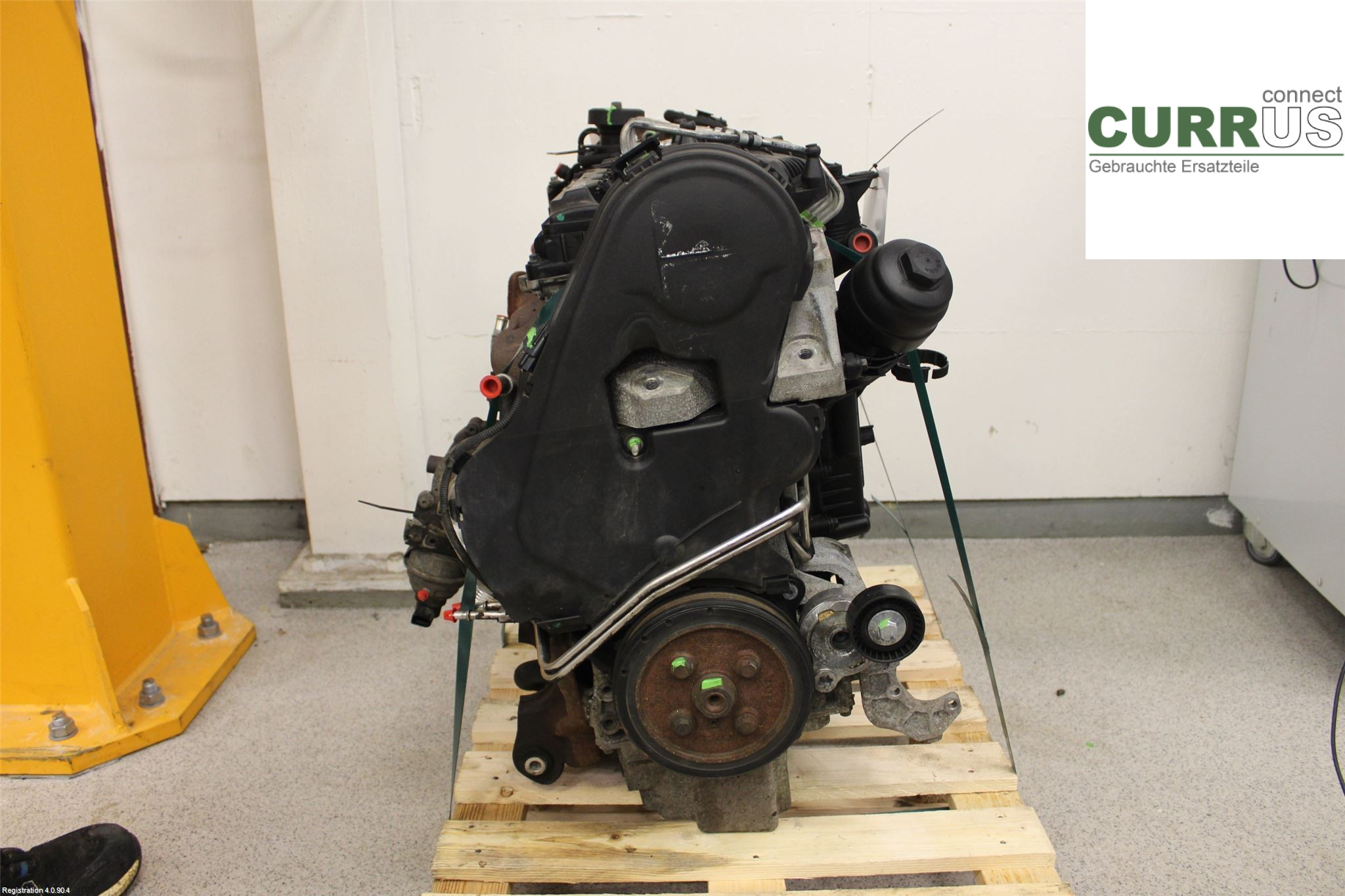 VOLVO V70 08-13 Engine 36050624 D5204T3