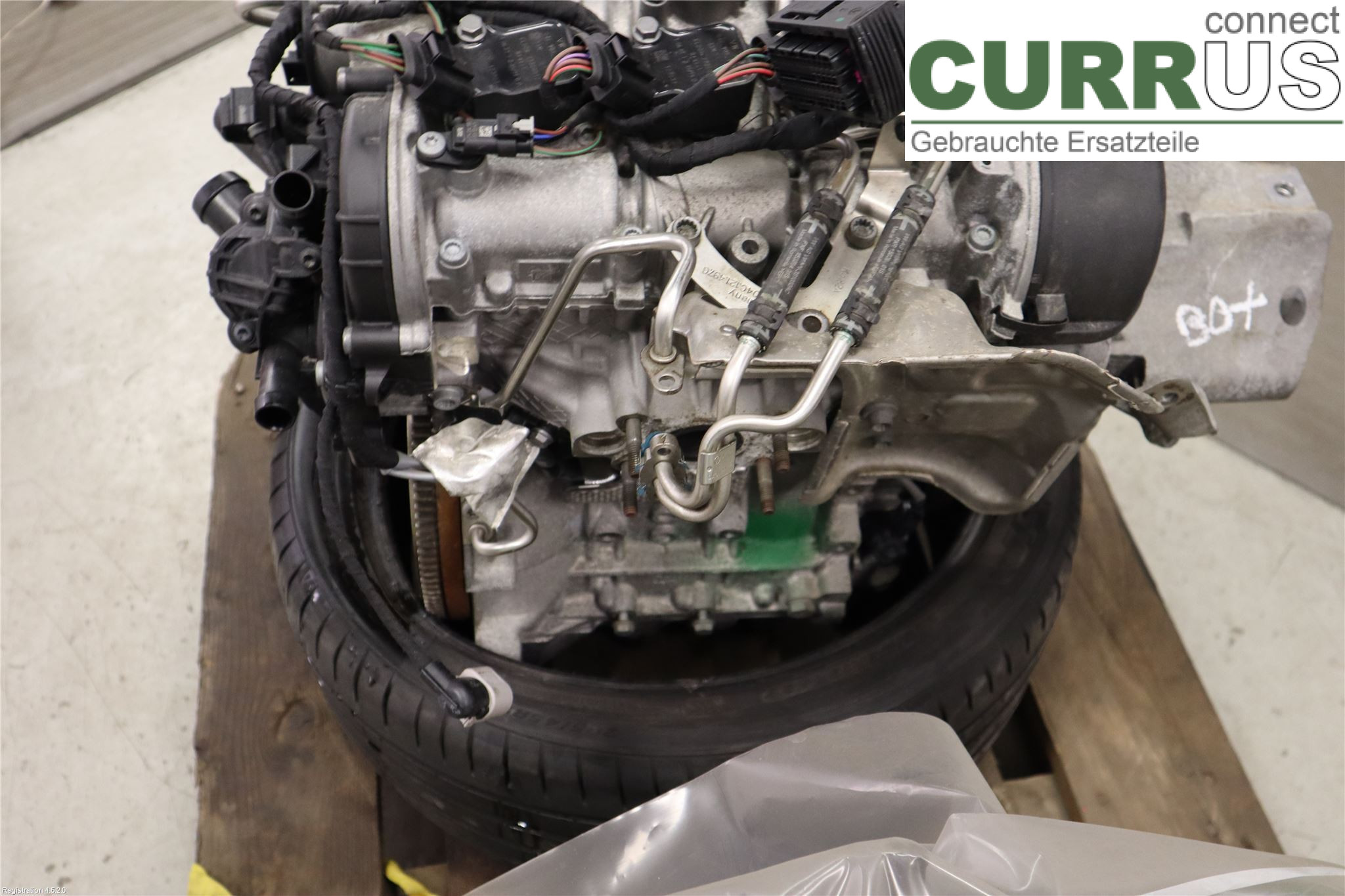 VW T-ROC  18- Engine 04C100033K DKLA