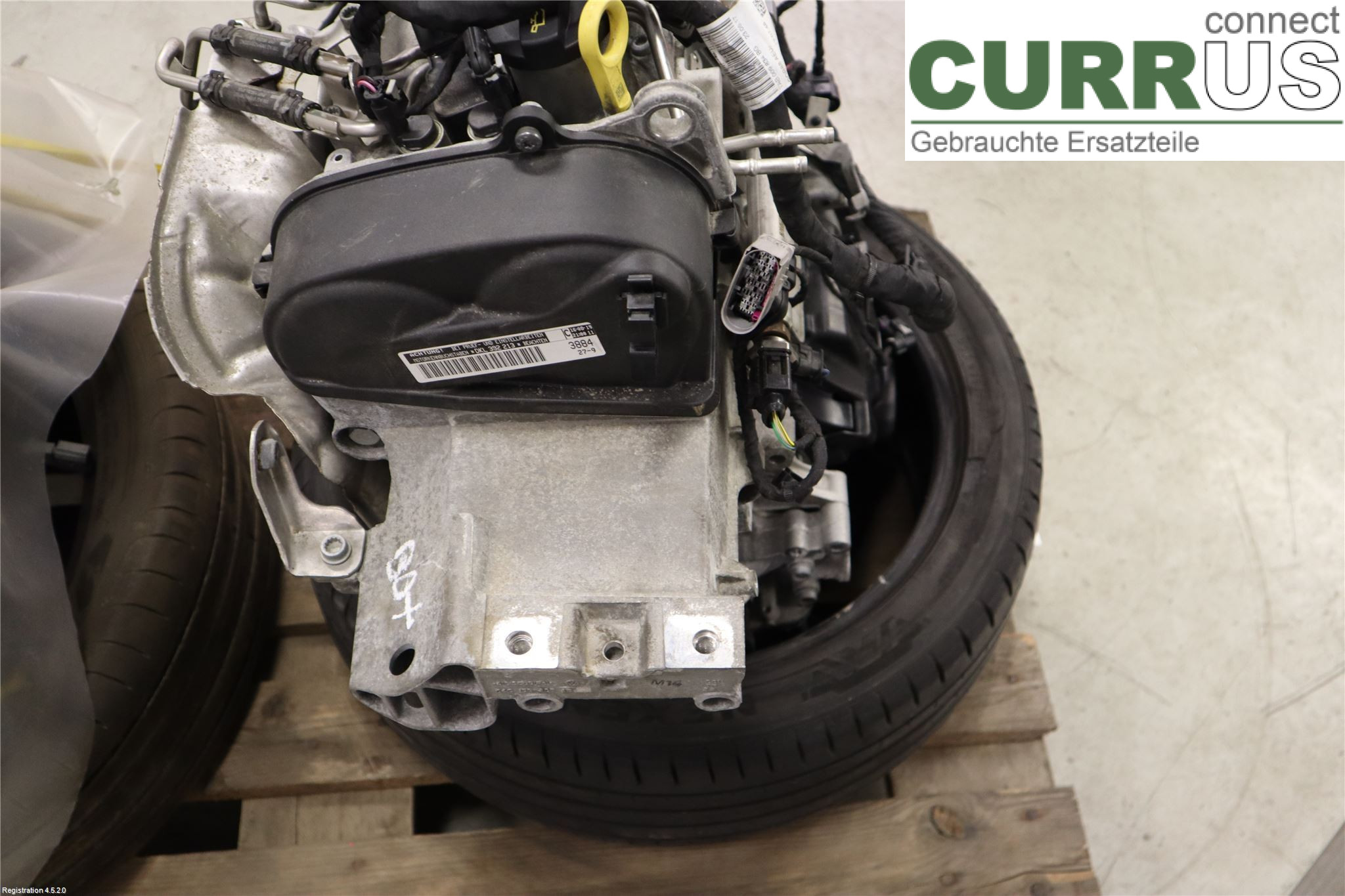 VW T-ROC  18- Engine 04C100033K DKLA